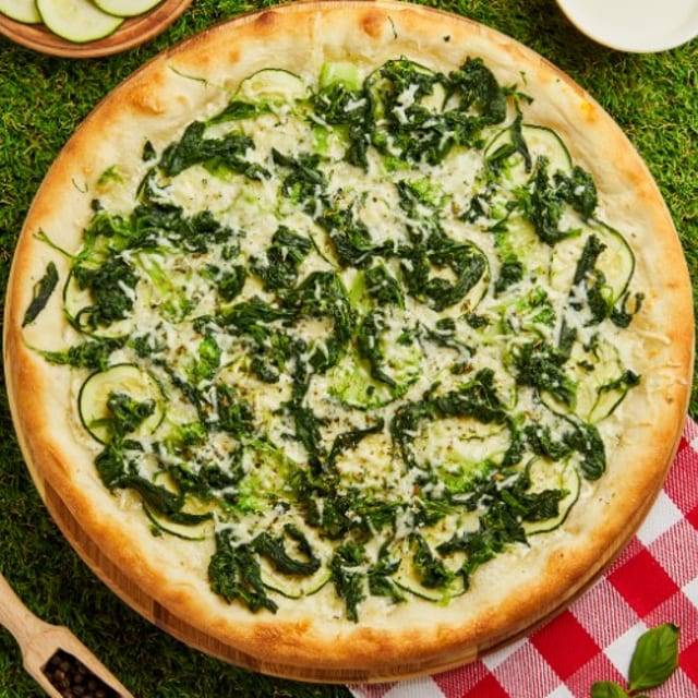 White Spinach Pizza (16").
